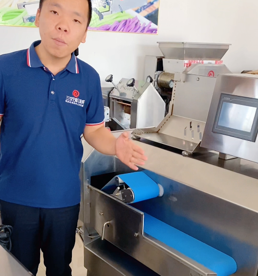 食堂里用的切菜機是什么樣的 食堂里用的切菜機是什么樣的