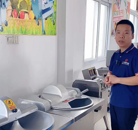 斬拌機(jī)怎么使用 斬拌機(jī)怎么使用