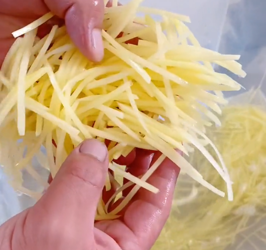 兩百多人的單位食堂應(yīng)該選擇什么樣切菜機？