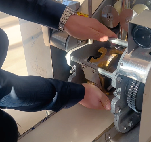 餃子機(jī)能不能進(jìn)行更換機(jī)頭 餃子機(jī)能不能進(jìn)行更換機(jī)頭