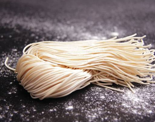 菜市場適應(yīng)鮮面還是掛面，面條機應(yīng)該怎么選？